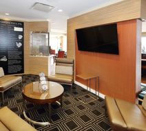 TownePlace Suites Grove City Mercer Lobby