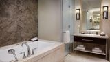 <b>The Ritz-Carlton Haikou Room</b>. Images powered by <a href="https://www.leonardoworldwide.com/" title="Leonardo Worldwide" target="_blank">Leonardo</a>.