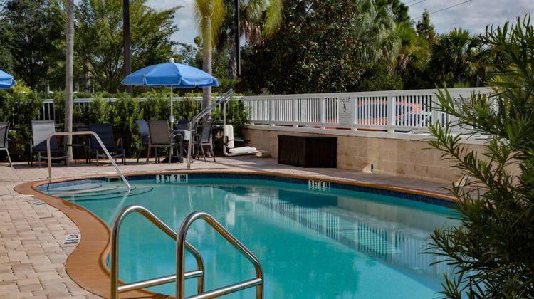 Fairfield Inn & Suites Titusville Pool
