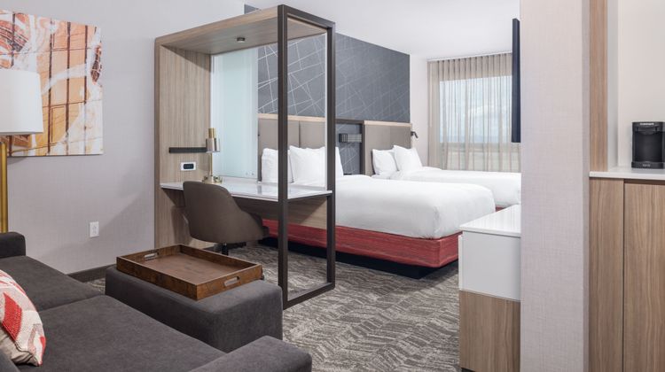 SpringHill Suites Tucson at the Bridges Suite