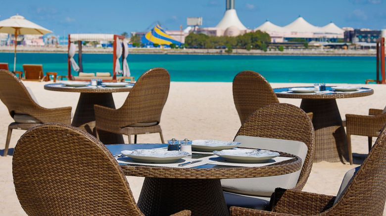 <b>The St. Regis Abu Dhabi Beach</b>. Images powered by <a href="https://www.leonardoworldwide.com/" title="Leonardo Worldwide" target="_blank">Leonardo</a>.