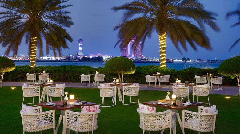 <b>The St. Regis Abu Dhabi Restaurant</b>. Images powered by <a href="https://www.leonardoworldwide.com/" title="Leonardo Worldwide" target="_blank">Leonardo</a>.
