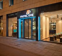 Motel One Muenchen-City-West Exterior