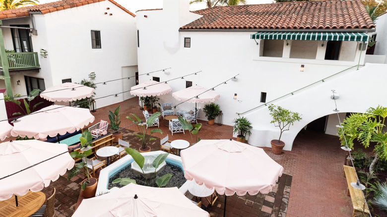 <b>Palihouse Santa Barbara Exterior</b>. Images powered by <a href="https://www.leonardoworldwide.com/" title="Leonardo Worldwide" target="_blank">Leonardo</a>.
