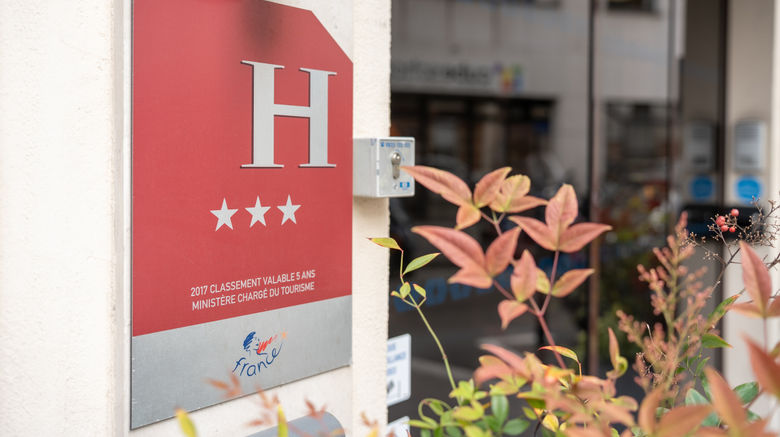 <b>Hotel De Paris Exterior</b>. Images powered by <a href="https://www.leonardoworldwide.com/" title="Leonardo Worldwide" target="_blank">Leonardo</a>.