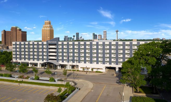 Sheraton Niagara Falls Exterior