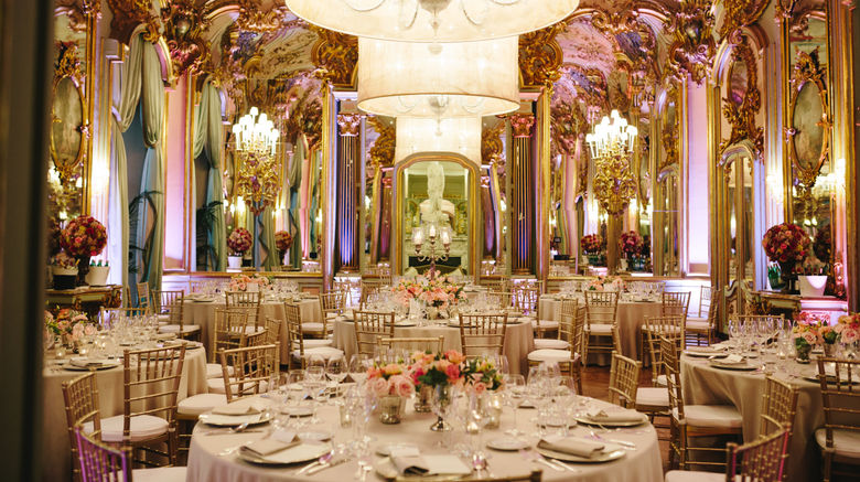 <b>Villa Cora Meeting</b>. Images powered by <a href="https://www.leonardoworldwide.com/" title="Leonardo Worldwide" target="_blank">Leonardo</a>.