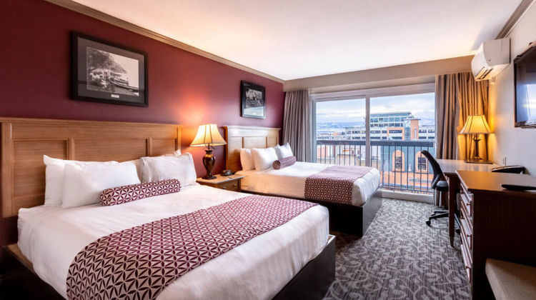 The Royal Anne Hotel Room