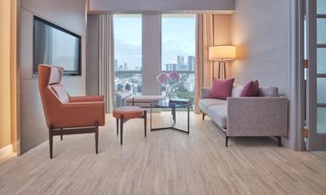 Grand Copthorne Waterfront Hotel