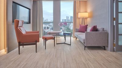Grand Copthorne Waterfront Hotel