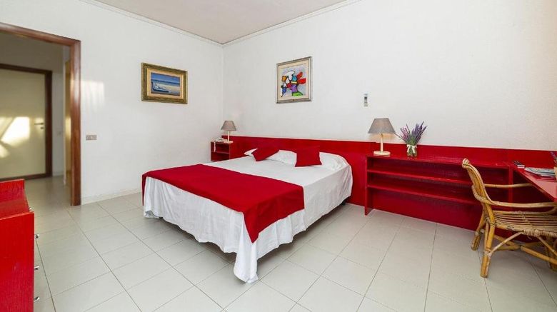 <b>Riviera Spineta Hotel Room</b>. Images powered by <a href="https://www.leonardoworldwide.com/" title="Leonardo Worldwide" target="_blank">Leonardo</a>.