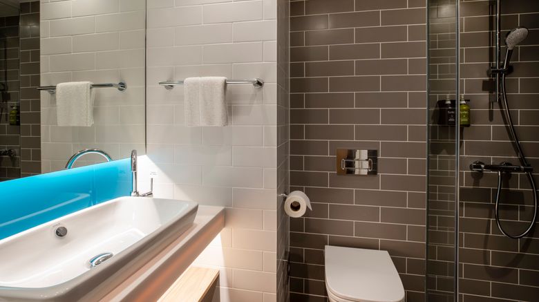 <b>Holiday Inn Express Liverpool-Central Room</b>. Images powered by <a href="https://www.leonardoworldwide.com/" title="Leonardo Worldwide" target="_blank">Leonardo</a>.