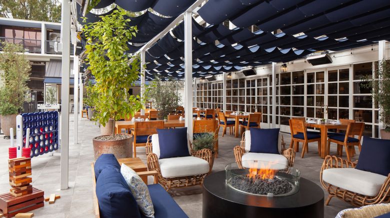 <b>Sheraton Universal Hotel Pool</b>. Images powered by <a href="https://www.leonardoworldwide.com/" title="Leonardo Worldwide" target="_blank">Leonardo</a>.