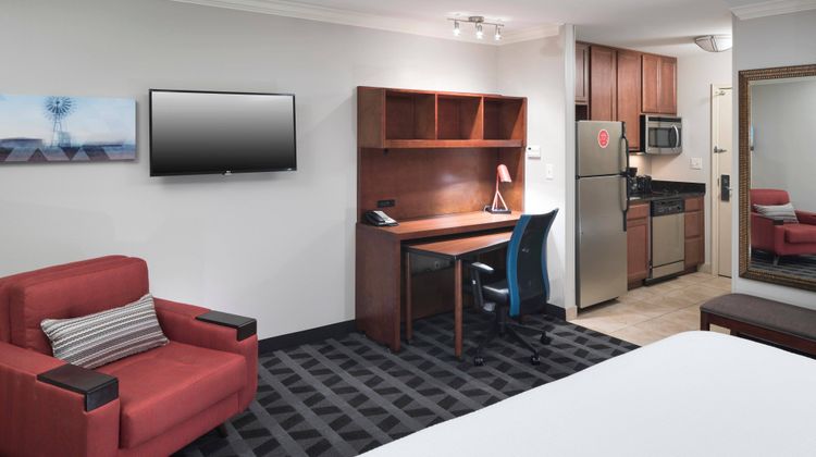 TownePlace Suites Fort Worth Downtown Suite