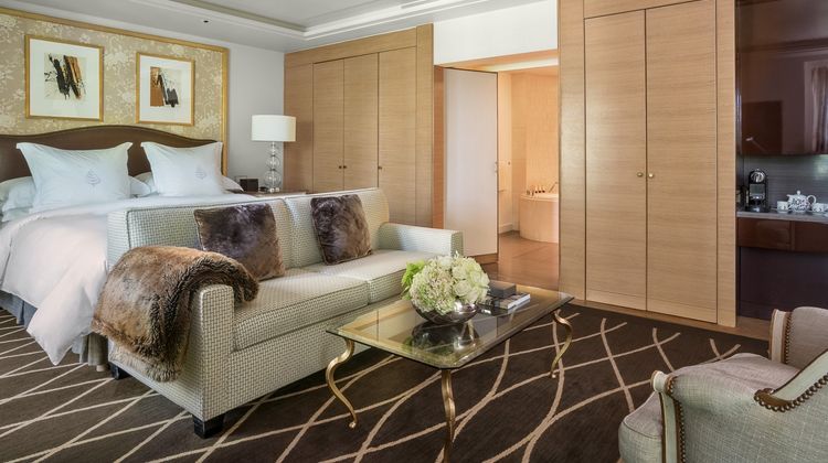 Four Seasons Hotel des Bergues Suite