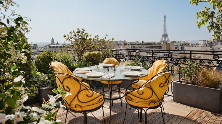 Raphael Hotel Paris Exterior
