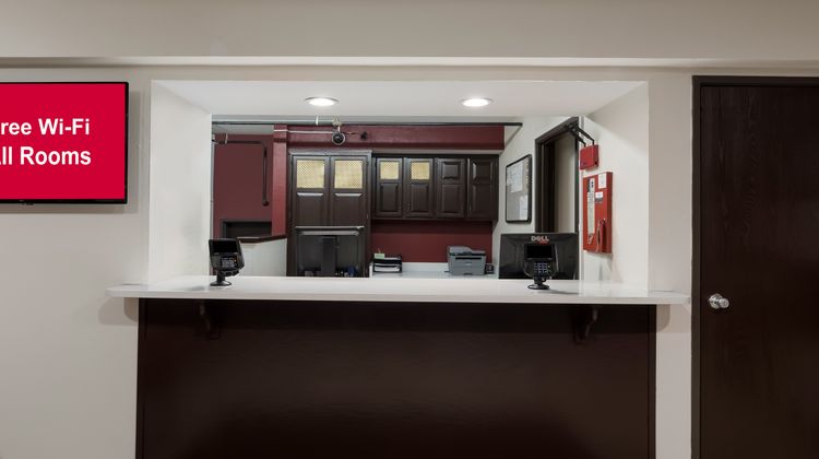Red Roof Inn Mansfield Lobby
