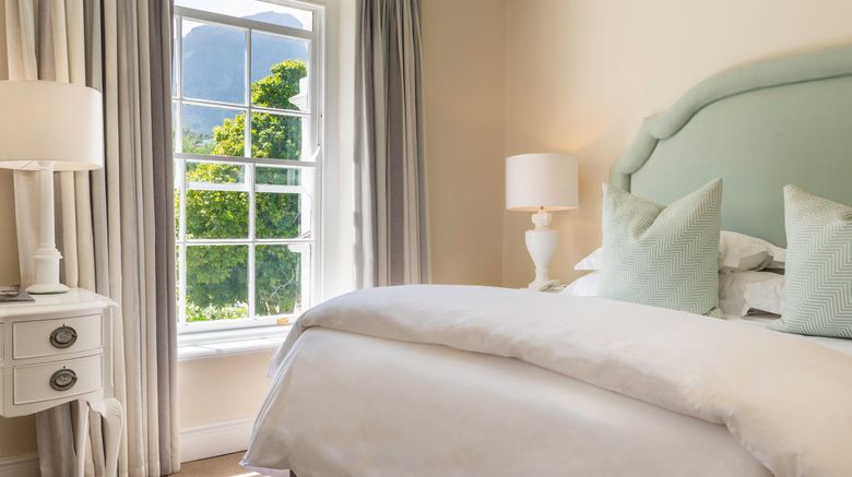 <b>The Cellars Hohenort Hotel Suite</b>. Images powered by <a href="https://www.leonardoworldwide.com/" title="Leonardo Worldwide" target="_blank">Leonardo</a>.