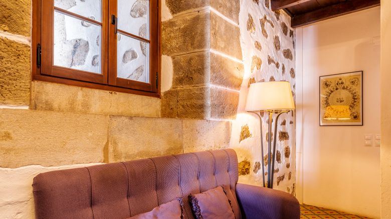 <b>Pousada do Castelo Suite</b>. Images powered by <a href="https://www.leonardoworldwide.com/" title="Leonardo Worldwide" target="_blank">Leonardo</a>.