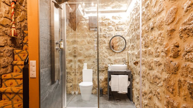 <b>Pousada do Castelo Room</b>. Images powered by <a href="https://www.leonardoworldwide.com/" title="Leonardo Worldwide" target="_blank">Leonardo</a>.