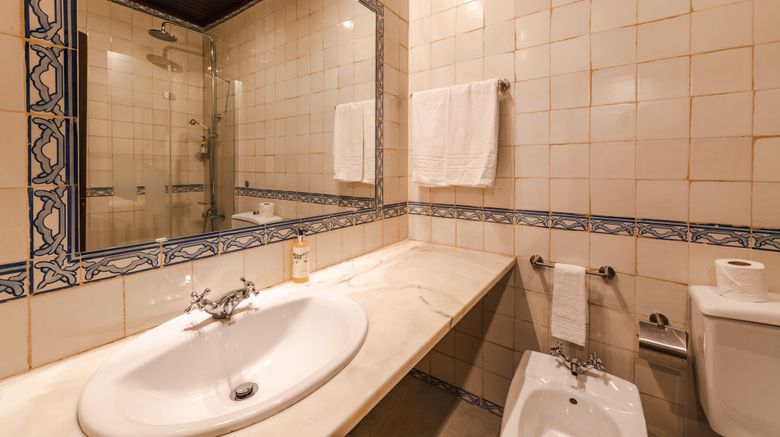 <b>Pousada do Castelo Room</b>. Images powered by <a href="https://www.leonardoworldwide.com/" title="Leonardo Worldwide" target="_blank">Leonardo</a>.