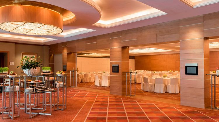 Sheraton Dubai Creek Hotel & Towers Meeting