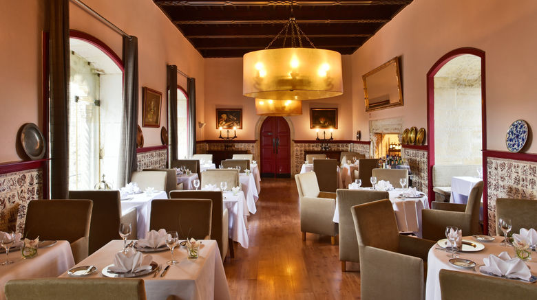 <b>Pousada do Castelo Restaurant</b>. Images powered by <a href="https://www.leonardoworldwide.com/" title="Leonardo Worldwide" target="_blank">Leonardo</a>.