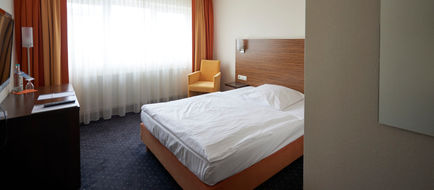 Silicium Hotel Room