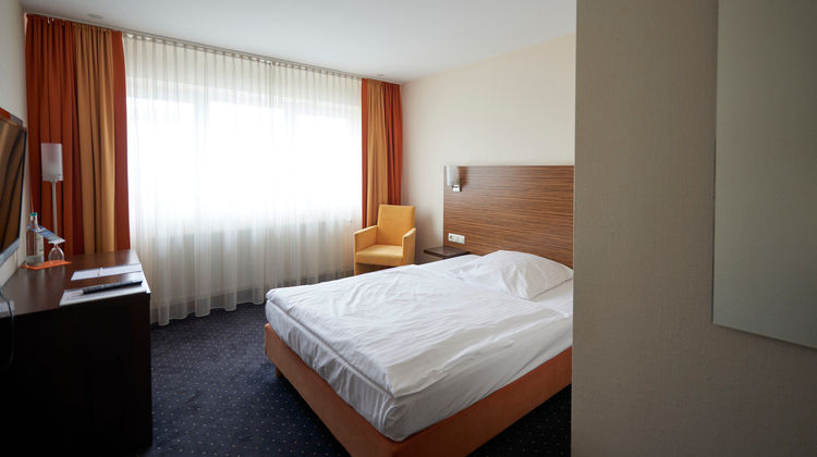 Silicium Hotel Room