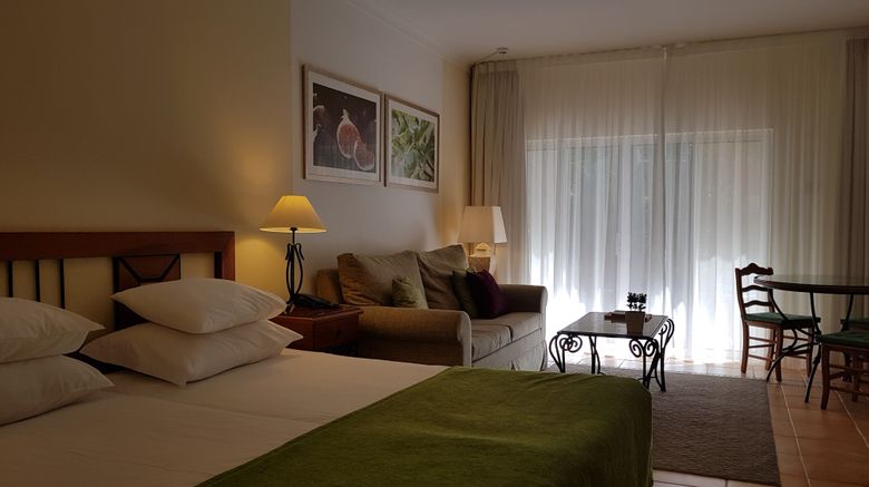 <b>Pestana Palm Gardens Room</b>. Images powered by <a href="https://www.leonardoworldwide.com/" title="Leonardo Worldwide" target="_blank">Leonardo</a>.