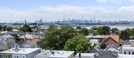 voco Fiorello-LaGuardia East Exterior