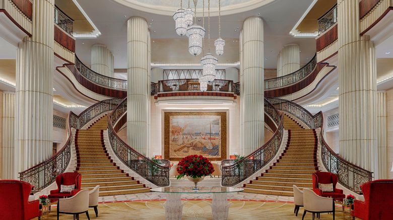 <b>The St. Regis Abu Dhabi Lobby</b>. Images powered by <a href="https://www.leonardoworldwide.com/" title="Leonardo Worldwide" target="_blank">Leonardo</a>.