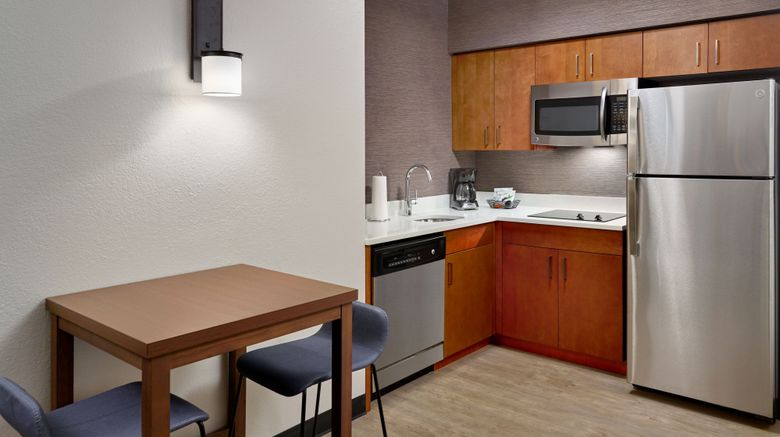 <b>Residence Inn Asheville Biltmore Room</b>. Images powered by <a href="https://www.leonardoworldwide.com/" title="Leonardo Worldwide" target="_blank">Leonardo</a>.