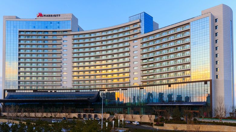 <b>Yantai Marriott Hotel Exterior</b>. Images powered by <a href="https://www.leonardoworldwide.com/" title="Leonardo Worldwide" target="_blank">Leonardo</a>.