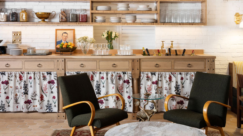 <b>Palihouse West Hollywood Lobby</b>. Images powered by <a href="https://www.leonardoworldwide.com/" title="Leonardo Worldwide" target="_blank">Leonardo</a>.