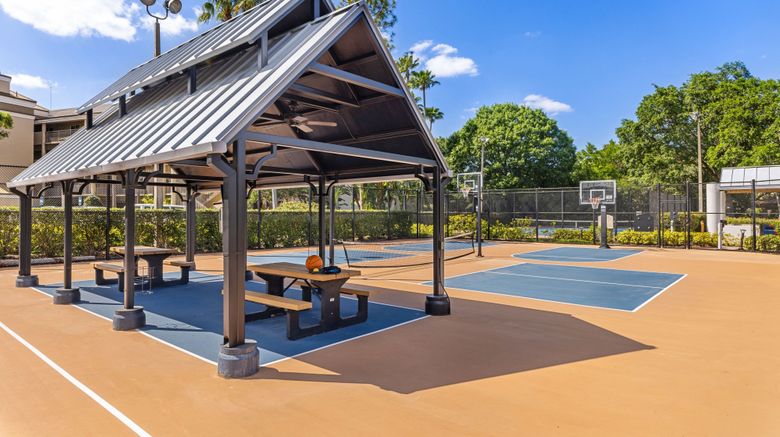 <b>Marriott's Royal Palms Recreation</b>. Images powered by <a href="https://www.leonardoworldwide.com/" title="Leonardo Worldwide" target="_blank">Leonardo</a>.