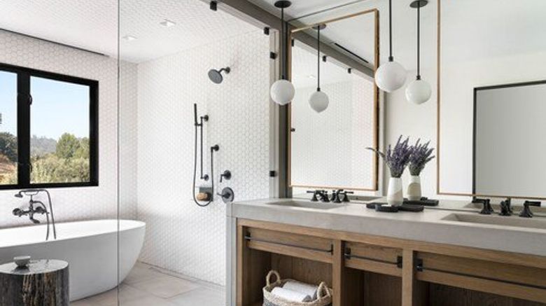<b>Four Seasons Resort & Residences Napa Room</b>. Images powered by <a href="https://www.leonardoworldwide.com/" title="Leonardo Worldwide" target="_blank">Leonardo</a>.