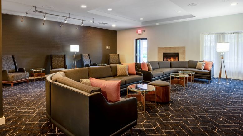 <b>Courtyard by Marriott Columbus Airport Lobby</b>. Images powered by <a href="https://www.leonardoworldwide.com/" title="Leonardo Worldwide" target="_blank">Leonardo</a>.