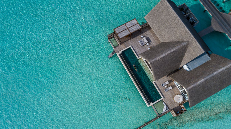 Four Seasons Resort at Landaa Giraavaru Exterior