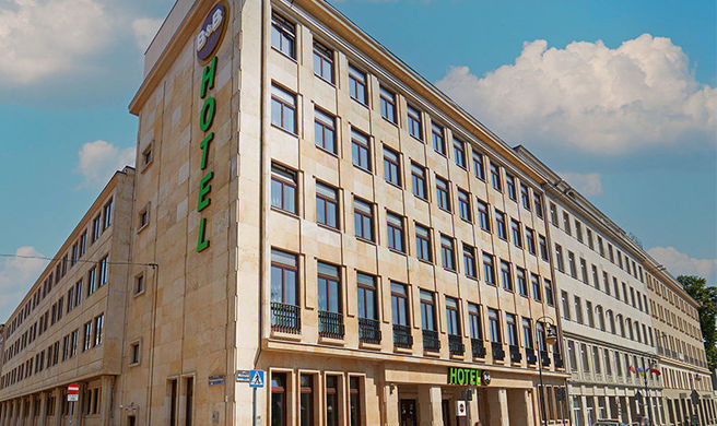 B&B Hotel Poznan Old Town Exterior