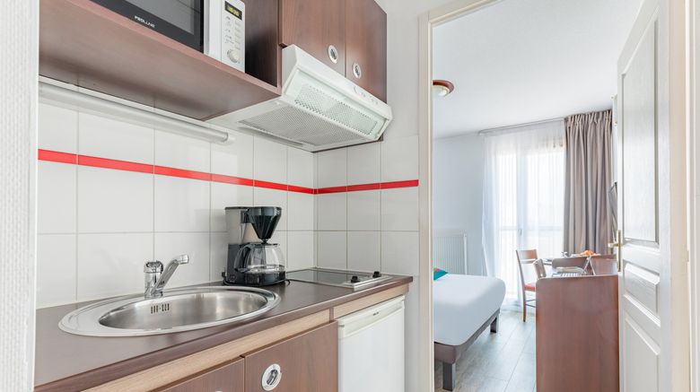 <b>Appart'city Chalon Sur Saone Room</b>. Images powered by <a href="https://www.leonardoworldwide.com/" title="Leonardo Worldwide" target="_blank">Leonardo</a>.