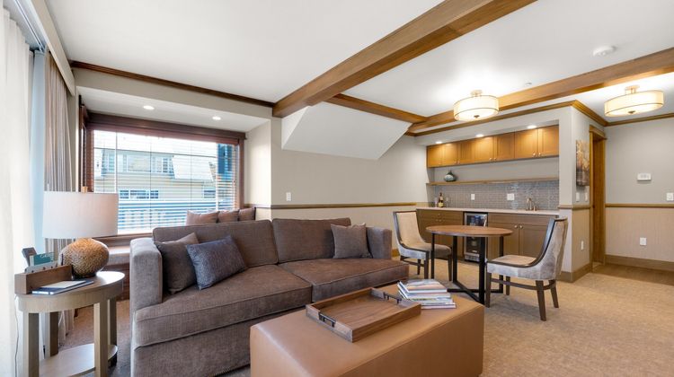 Stephanie Inn Suite