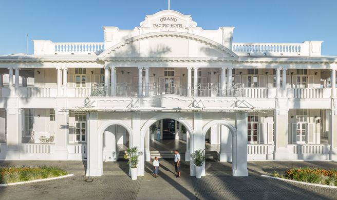 Grand Pacific Hotel Exterior