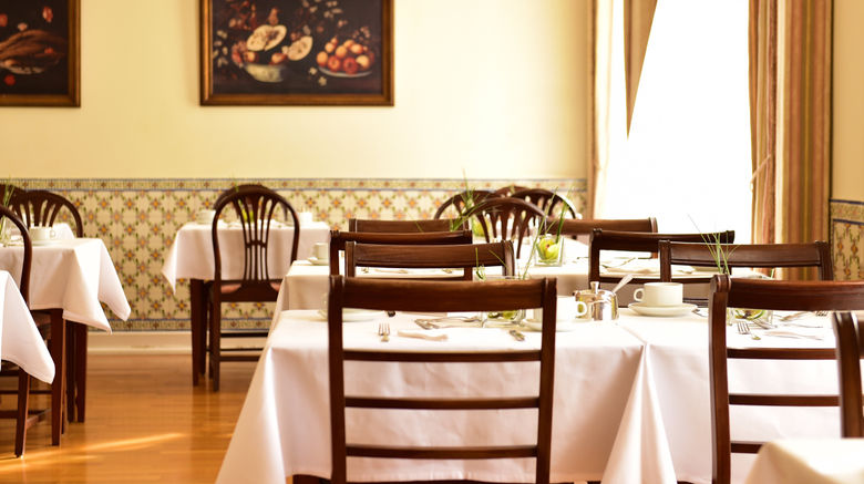 <b>Pousada de Palacio de Queluz Restaurant</b>. Images powered by <a href="https://www.leonardoworldwide.com/" title="Leonardo Worldwide" target="_blank">Leonardo</a>.