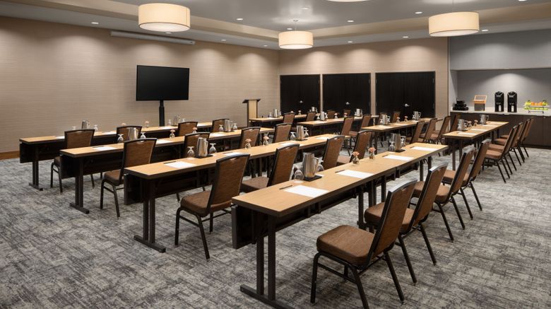<b>Courtyard Seattle Bellevue/Downtown Meeting</b>. Images powered by <a href="https://www.leonardoworldwide.com/" title="Leonardo Worldwide" target="_blank">Leonardo</a>.