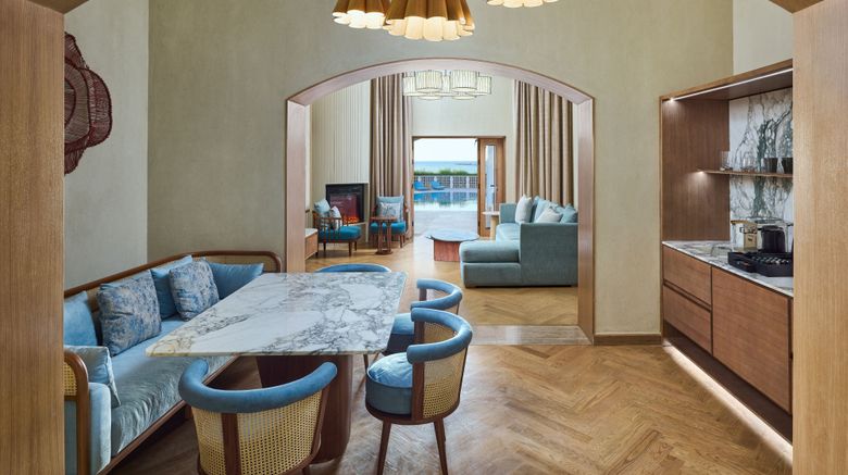 <b>Sheraton Miramar Resort El Gouna Suite</b>. Images powered by <a href="https://www.leonardoworldwide.com/" title="Leonardo Worldwide" target="_blank">Leonardo</a>.