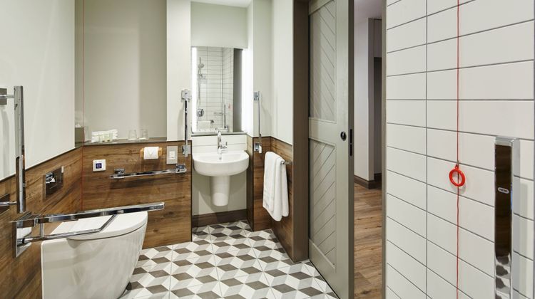 Residence Inn London Tower Bridge Room