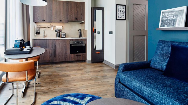 <b>Residence Inn London Bridge Room</b>. Images powered by <a href="https://www.leonardoworldwide.com/" title="Leonardo Worldwide" target="_blank">Leonardo</a>.