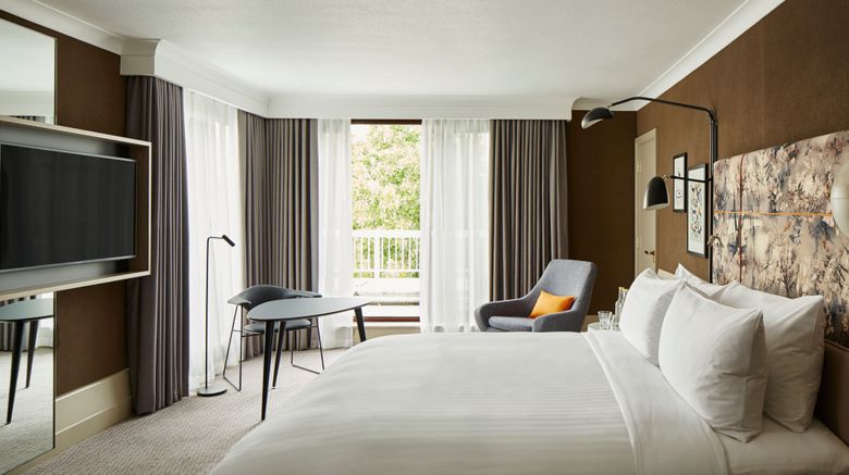 <b>London Marriott Hotel Regents Park Suite</b>. Images powered by <a href="https://www.leonardoworldwide.com/" title="Leonardo Worldwide" target="_blank">Leonardo</a>.