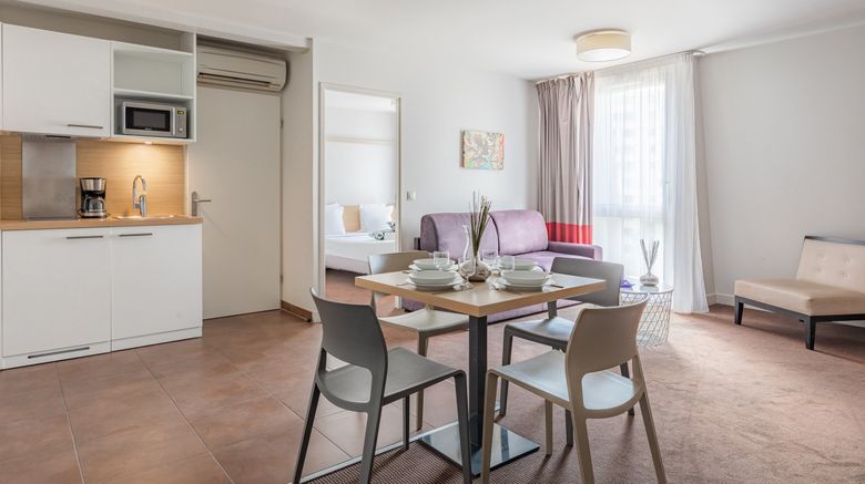 <b>Appart'City Bordeaux Chatrons Room</b>. Images powered by <a href="https://www.leonardoworldwide.com/" title="Leonardo Worldwide" target="_blank">Leonardo</a>.